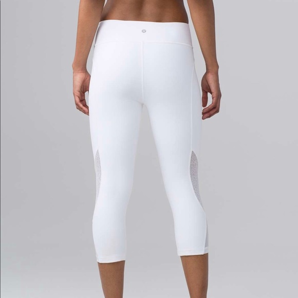 Lululemon twist and train crop 19in NWOT - Picture 3 of 12